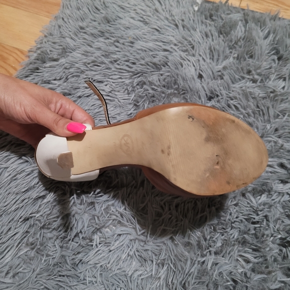 MK heels - Picture 4 of 6